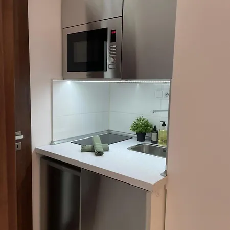 Terrace In Old Town - Castle & Cathedral View Lägenhet