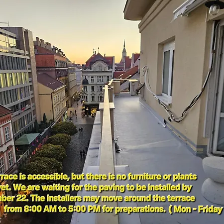 Terrace In Old Town - Castle & Cathedral View 布拉迪斯拉发