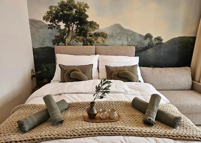 Apartment Terrace In Old Town - Castle & Cathedral View *